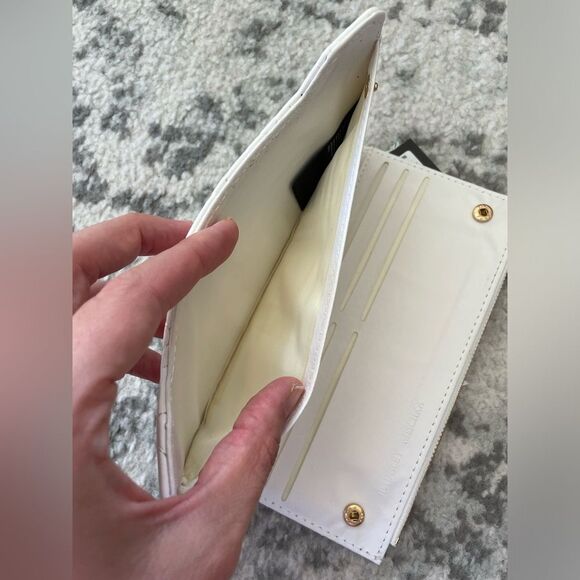 Badgley Mischka white slim quilted vegan long cards wallet NWT - Picture 7 of 13